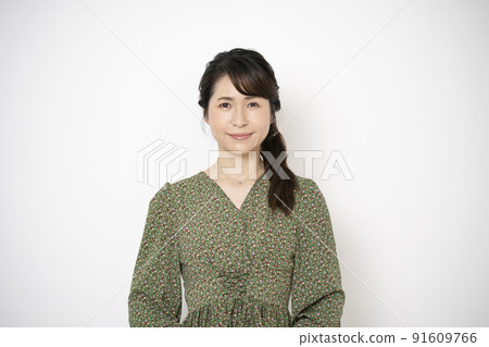 阿拉菲夫女人肖像 阿拉菲夫女人肖像 91609766