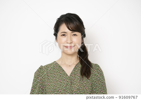 Arafif woman portrait Arafif woman portrait 91609767