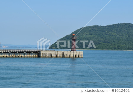 晴天香川縣高松港玉藻防波堤燈塔 晴天香川縣高松港玉藻防波堤燈塔 91612401