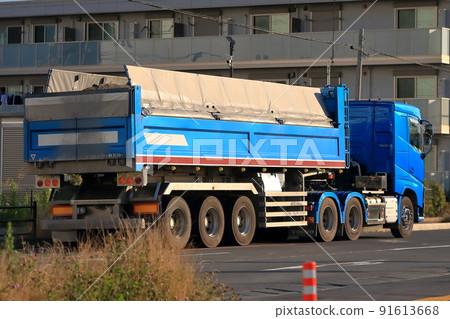 Trailer dump image 91613668