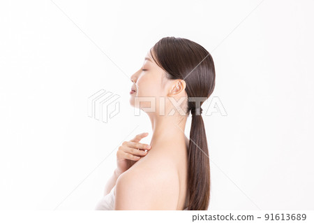 Beautiful woman 91613689