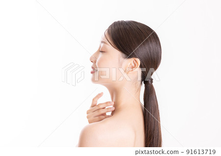 Beautiful woman 91613719