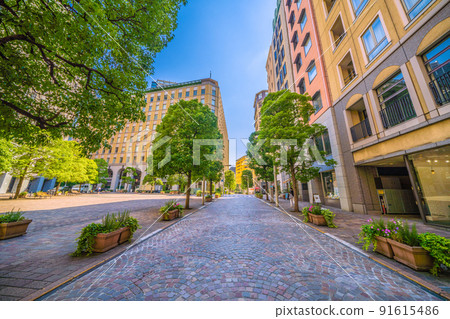 Tokyo cityscape of Japan 7 consecutive hot days in central Tokyo ... It's like midsummer, an Italian town with a blue sky ... = July 1st Tokyo cityscape of Japan 7 consecutive hot days in central Tokyo ... It's like midsummer, an Italian town with a blue sky ... = July 1st 91615486