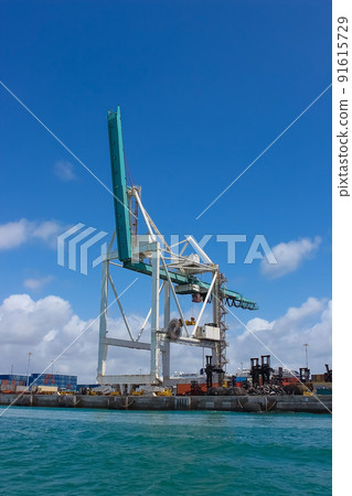 Many containers at Port Miami, one of the largest cargo port 91615729