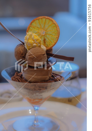 Chocolate parfait with orange 91615756
