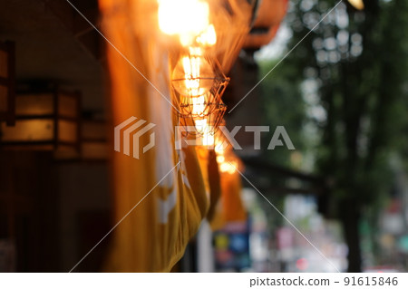 Izakaya store entrance with lanterns 91615846