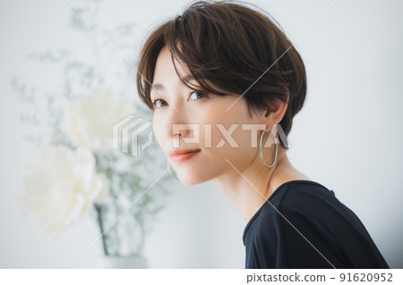 Black one-piece middle woman bouquet 91620952