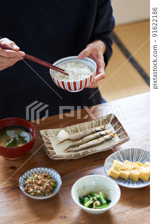 Japanese breakfast dining scene Japanese breakfast dining scene 91622186