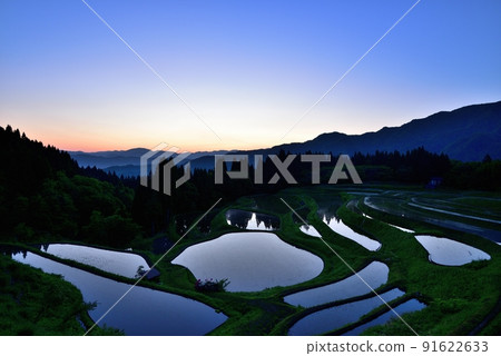 Moonlight "Ueyama Rice Terraces" 91622633