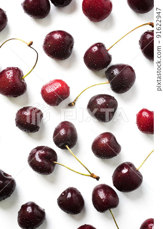 Juice and fresh cherry Juice and fresh cherry 91622947