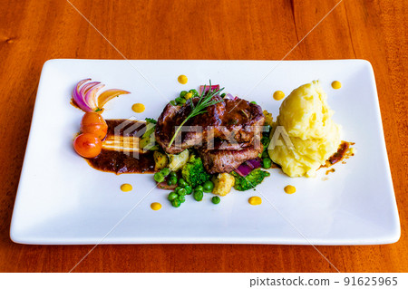 Food dishes in Kenya  91625965