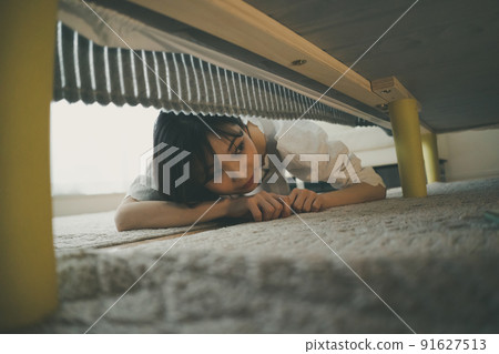 看床底下的女人 91627513