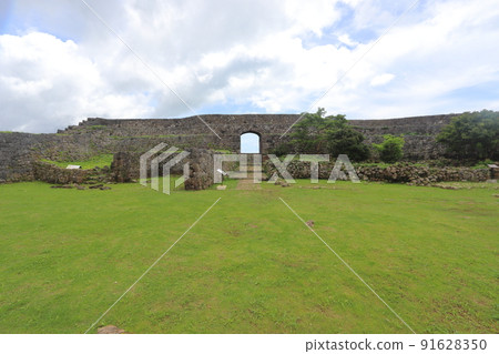 中城城一閣（沖繩縣北中城村） 91628350