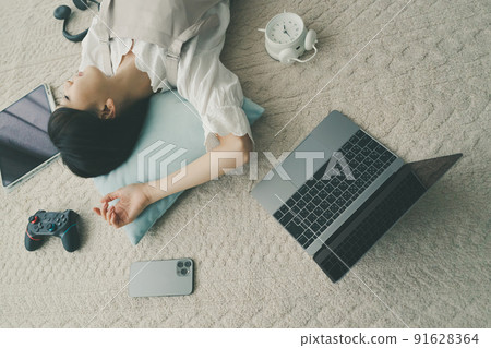 Indoor young woman 91628364
