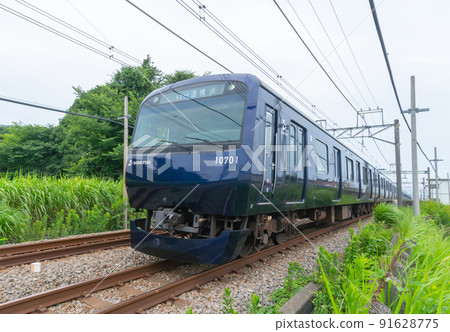 Railway Sagami Railway Sotetsu Main Line Yokohama-Ebina 10000 series 91628775