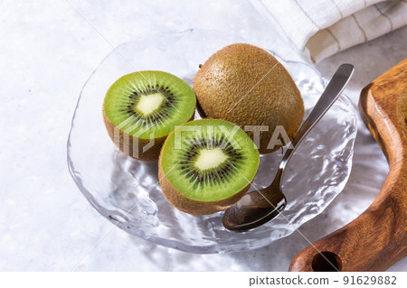 獼猴桃切成玻璃板 獼猴桃切成玻璃板 91629882