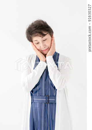 Senior woman smile beauty 91630327