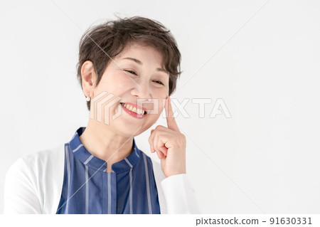 Senior woman smile beauty Senior woman smile beauty 91630331