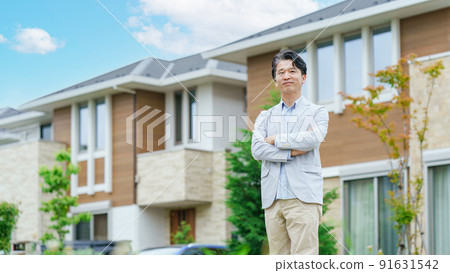 中間人自己的家畫像 91631542