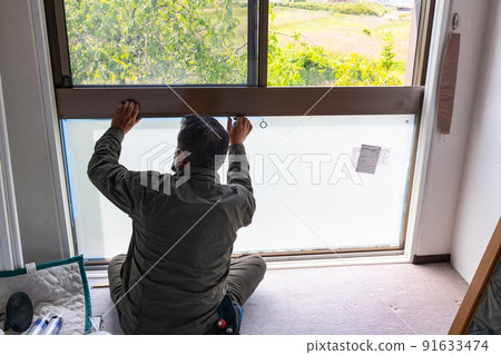 房屋地震造成的碎玻璃更換 91633474