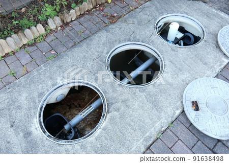 Cleaning of merged septic tank 91638498