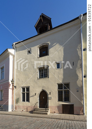 Medieval building in Tallinn, Estonia 91639722