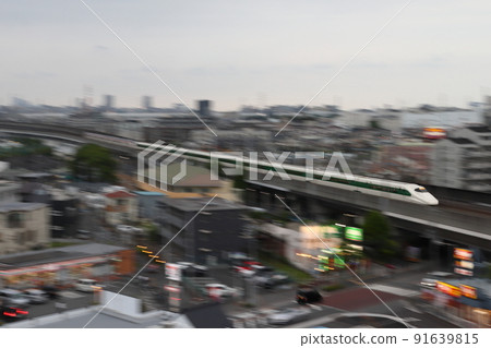 東北/上越新幹線E2系列（200系彩色/綠帶車） 91639815