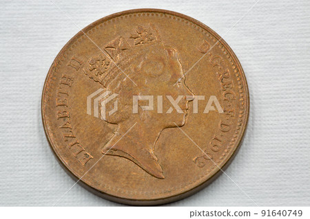 British two pence coin 1992 closeup 91640749