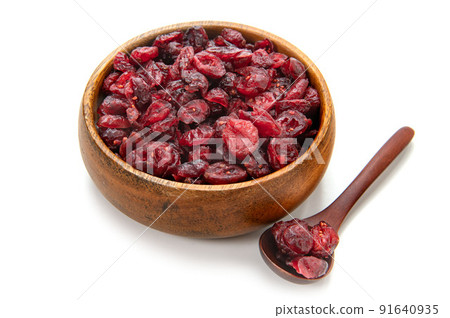 Dry cranberries 91640935