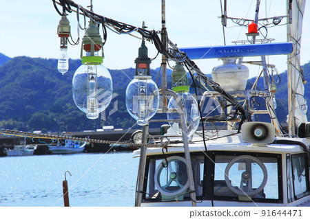 Kami squid fishing fishing boat Kami squid fishing fishing boat 91644471