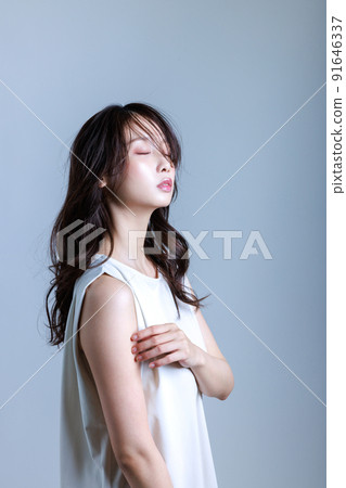 Beautiful woman Beautiful woman 91646337