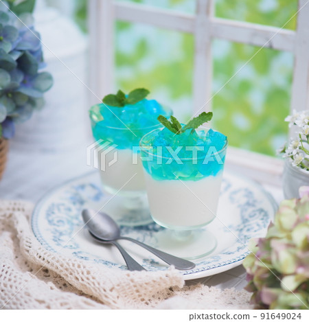 夏季甜點繡球花果凍 夏季甜點繡球花果凍 91649024