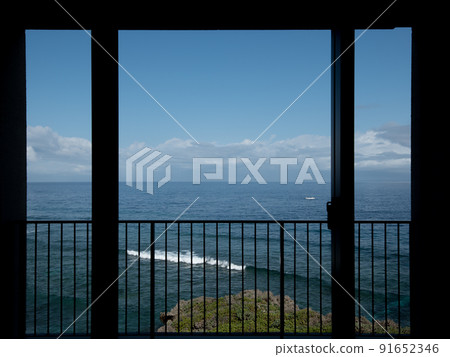 從沖繩國頭郡恩納村瀨良垣凱悅酒店客房的船景 從沖繩國頭郡恩納村瀨良垣凱悅酒店客房的船景 91652346