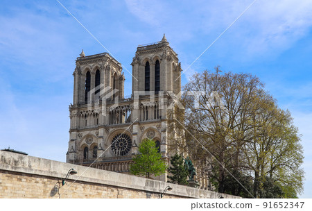 Paris / France - April 05 2019. Notre Dame Cathedral in spring. Before the fire 91652347