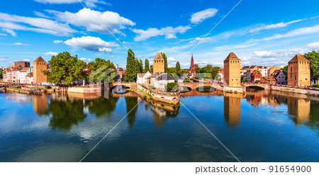 Summer panorama of the Old Town of Strasbourg, France Summer panorama of the Old Town of Strasbourg, France 91654900