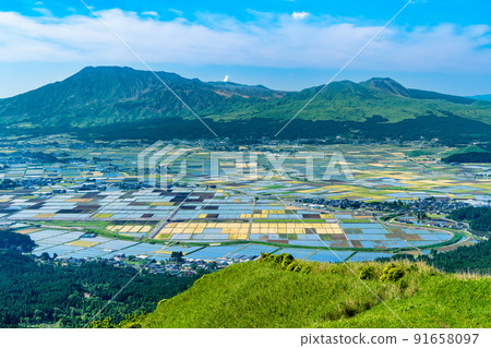 Mt. Aso, Aso City, Kumamoto Prefecture-View from Daikanbo- 91658097