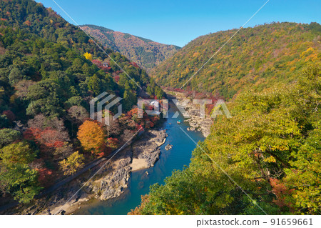 從嵐山公園展望台眺望金州保津峽 從嵐山公園展望台眺望金州保津峽 91659661