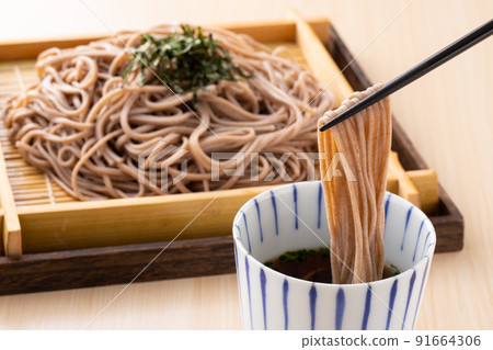 吃日本扎魯蕎麥麵 吃日本扎魯蕎麥麵 91664306