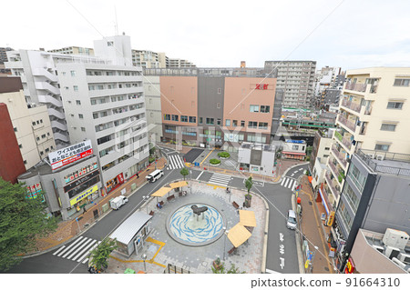 Itabashi Station and Station Square East Exit 91664310