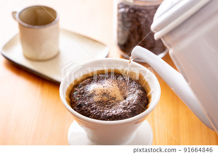 To make coffee 91664846