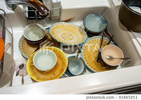 If you leave the dishes in the sink If you leave the dishes in the sink 91665851