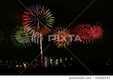 煙花五顏六色 91668441