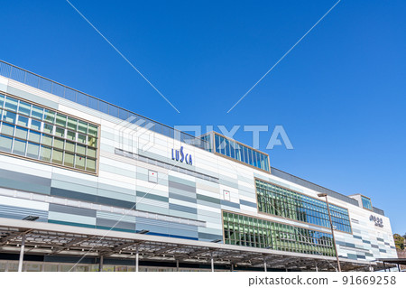 JR Atami Station in fine weather, Atami City, Shizuoka Prefecture JR Atami Station in fine weather, Atami City, Shizuoka Prefecture 91669258