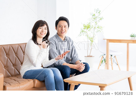 Couple / Family / Couple / Living / Lifestyle Couple / Family / Couple / Living / Lifestyle 91670128
