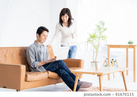 夫妻/家庭/夫妻/生活/生活方式 91670133