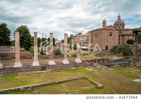 View of the Roman Forum in Rome, Italy View of the Roman Forum in Rome, Italy 91671664