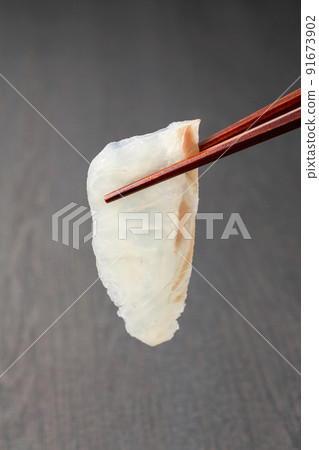 鯛魚生魚片 91673902