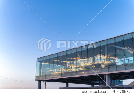 Sunrise taken from the premises of Hitachi Station, Hitachi City, Ibaraki Prefecture Sunrise taken from the premises of Hitachi Station, Hitachi City, Ibaraki Prefecture 91678672