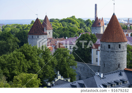Panoramic view of Tallinn, Estonia 91679282