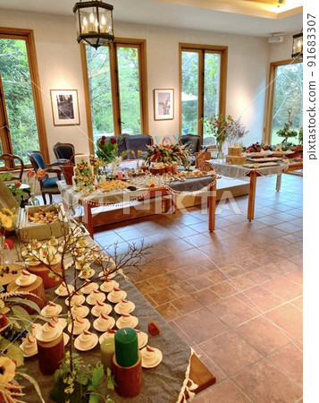 Flower sweets buffet 91683307